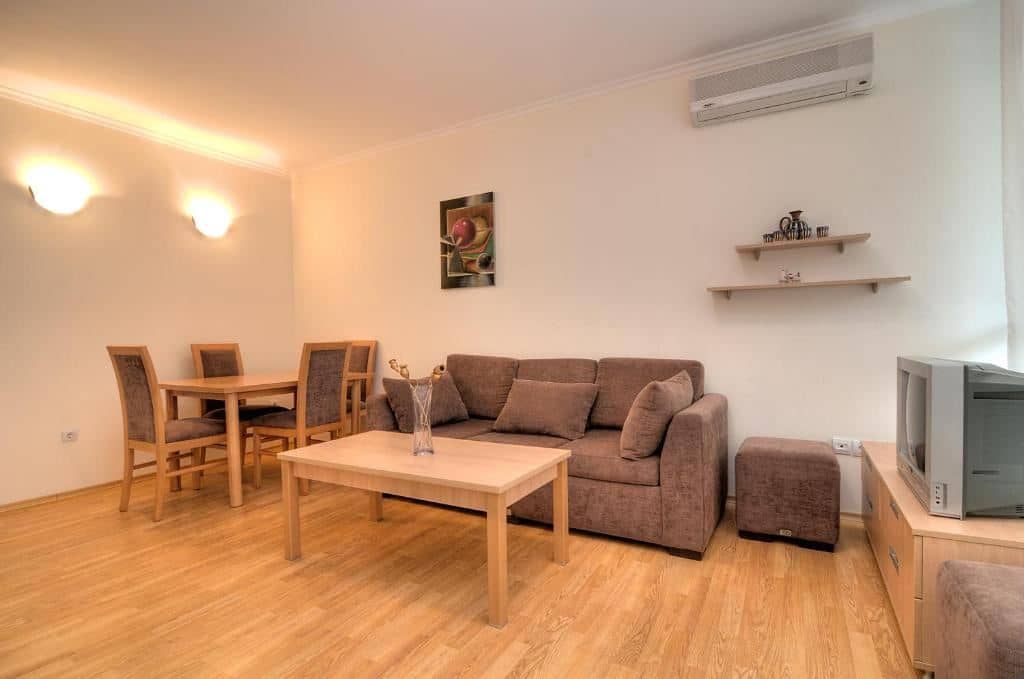 rooms-standard-apartment-balcony-or-terrace
