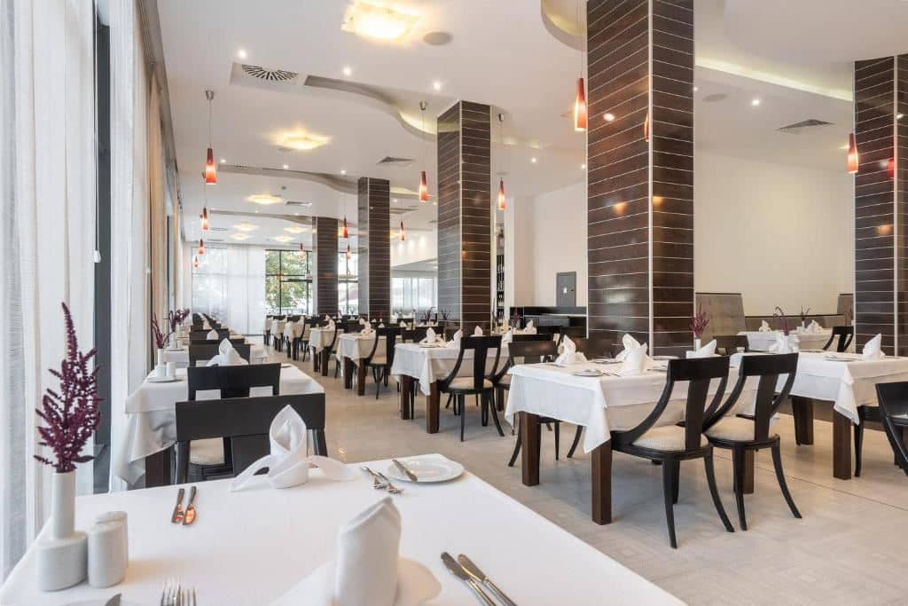 restaurants-restaurants