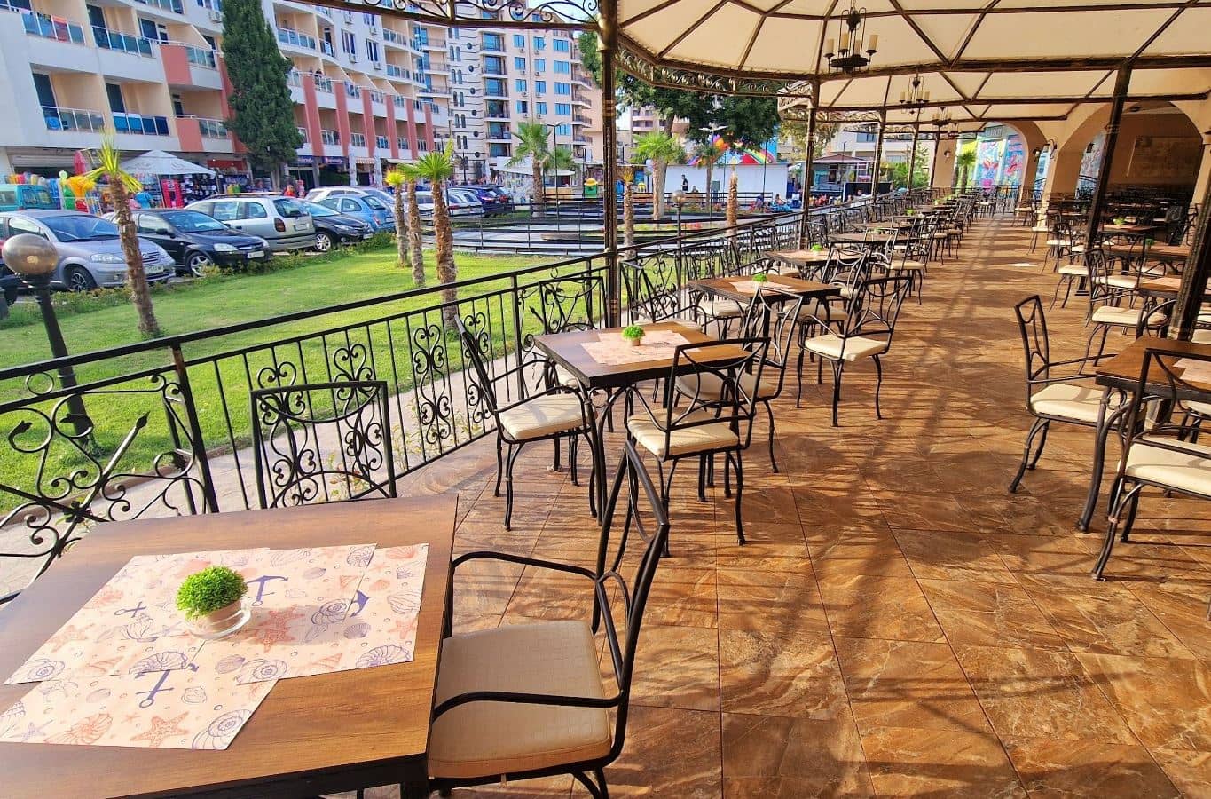 restaurants-restaurants