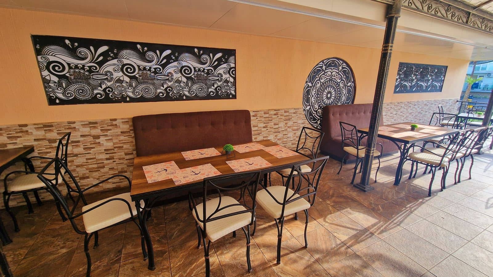 restaurants-restaurants