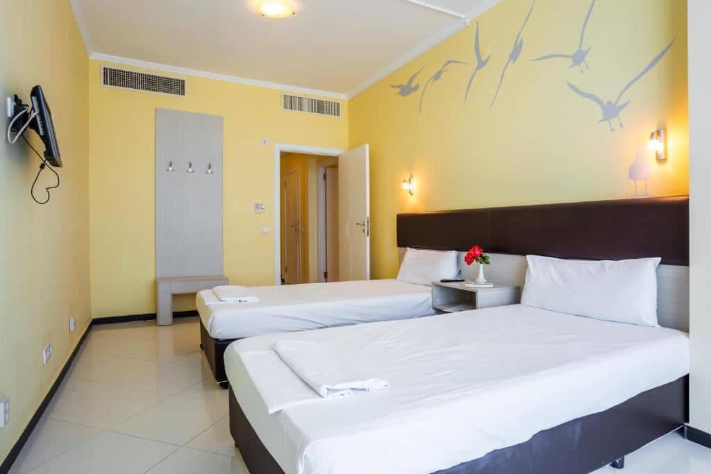 rooms-two-bedroom-apartment-sea-view