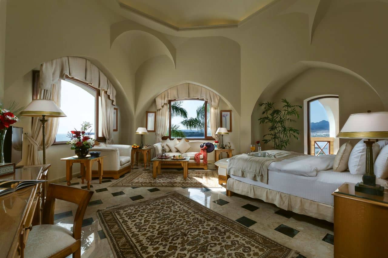 rooms-duplex-villa-with-side-sea-and-garden-view