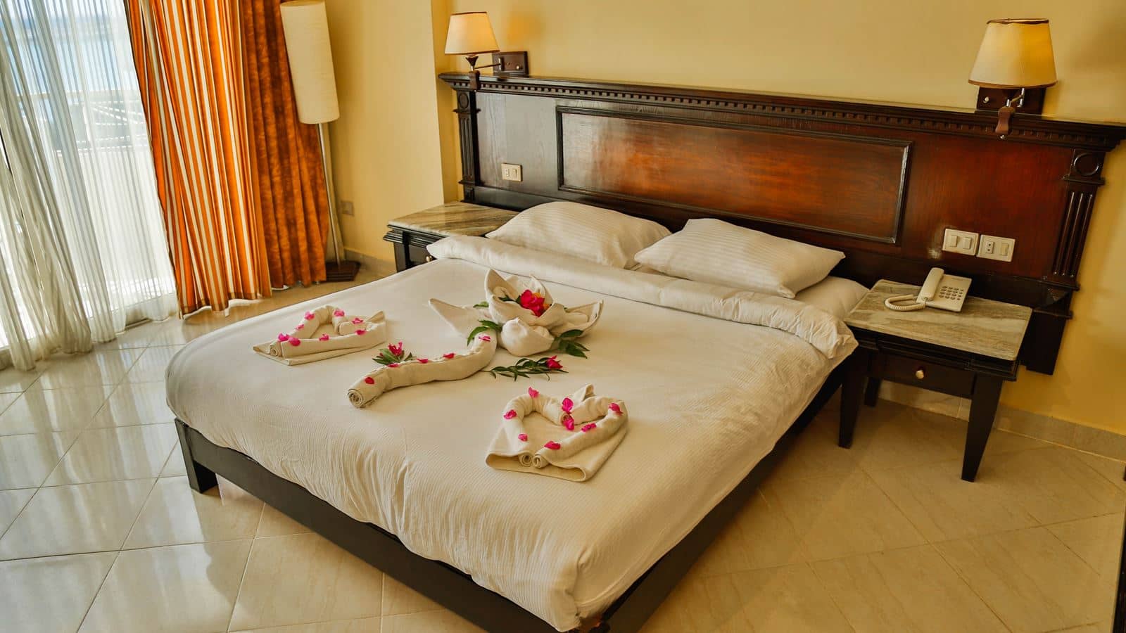 rooms-family-room-sea-view