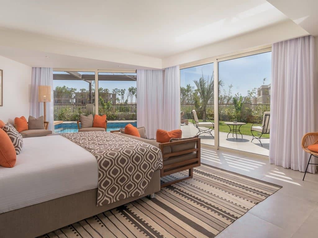 rooms-royal-suites-with-swimup-pool