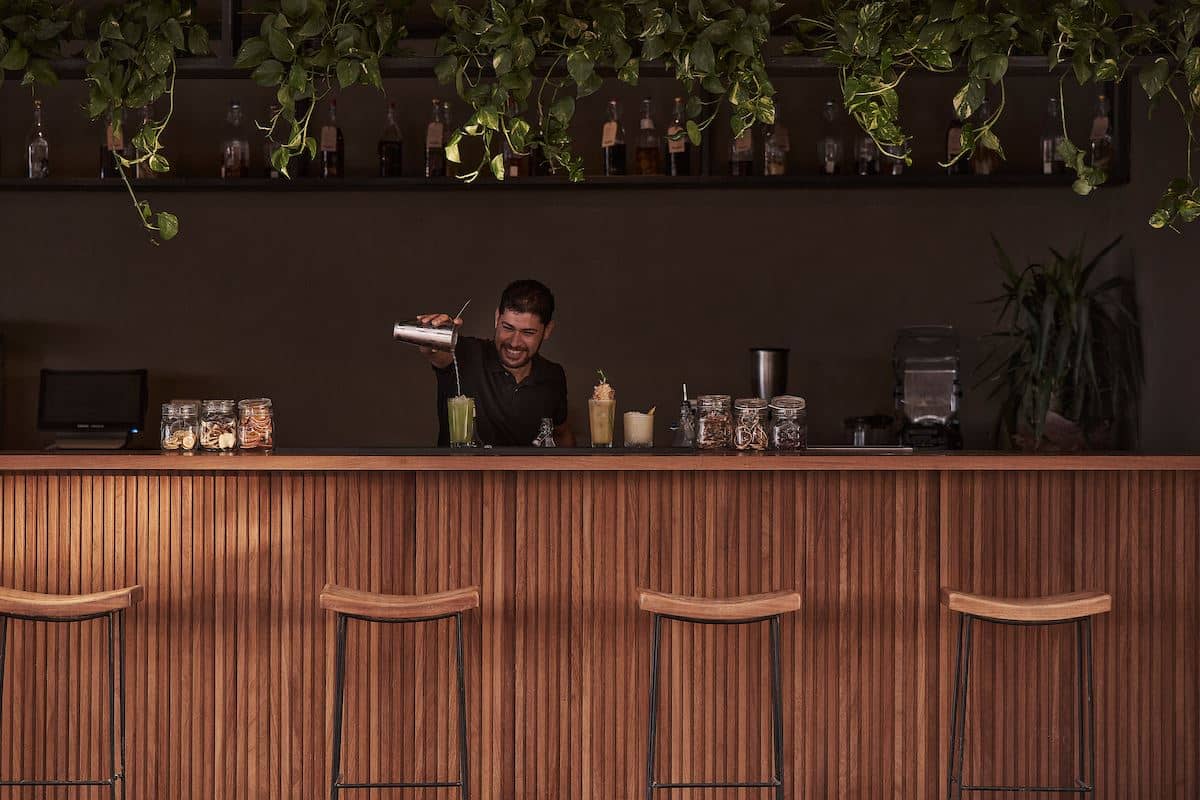 bars-the-beach-club