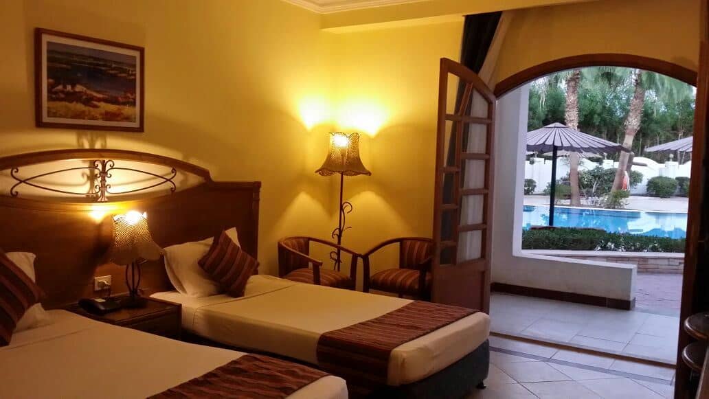 rooms-famliy-room