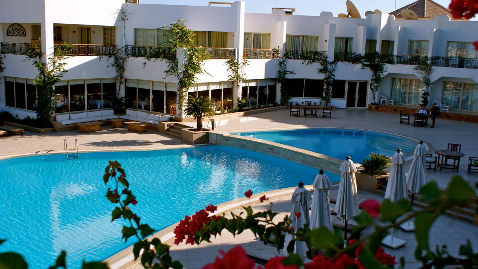 pools-outdoor-pool