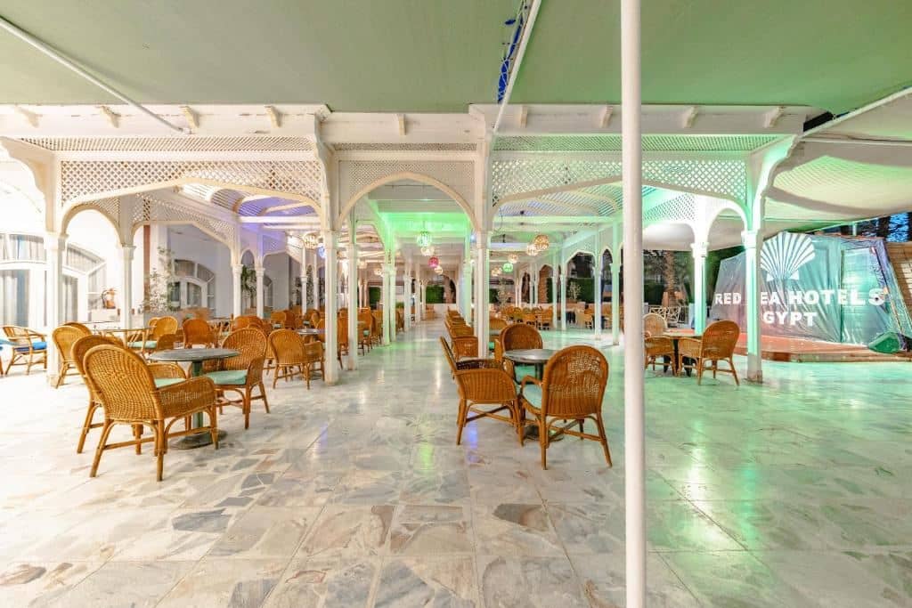 restaurants-restaurants