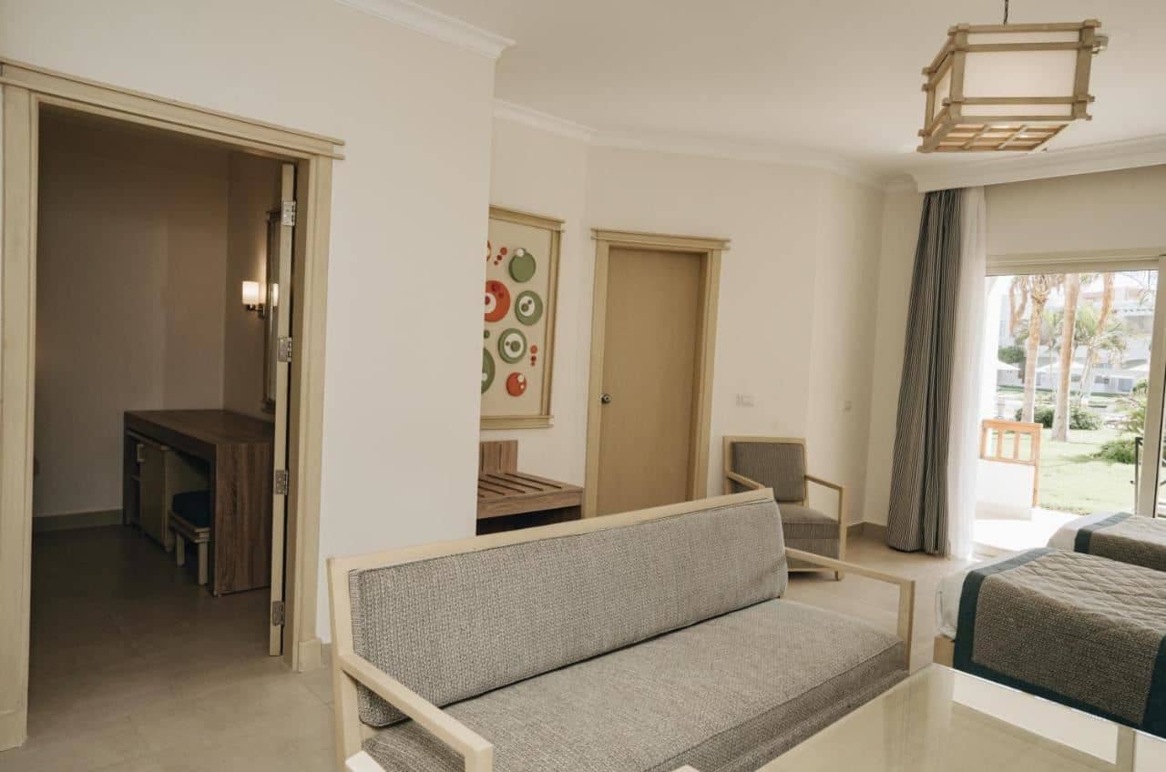rooms-family-room