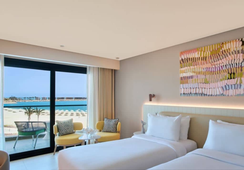rooms-two-bedrooms-suite-sea-view