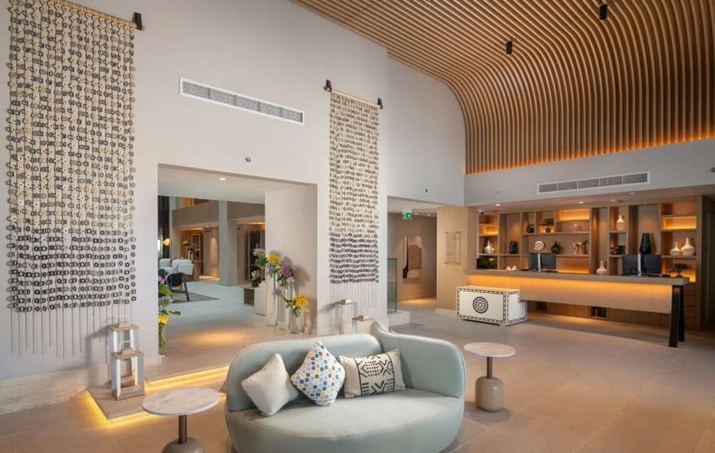 bars-atrium-lobby-lounge