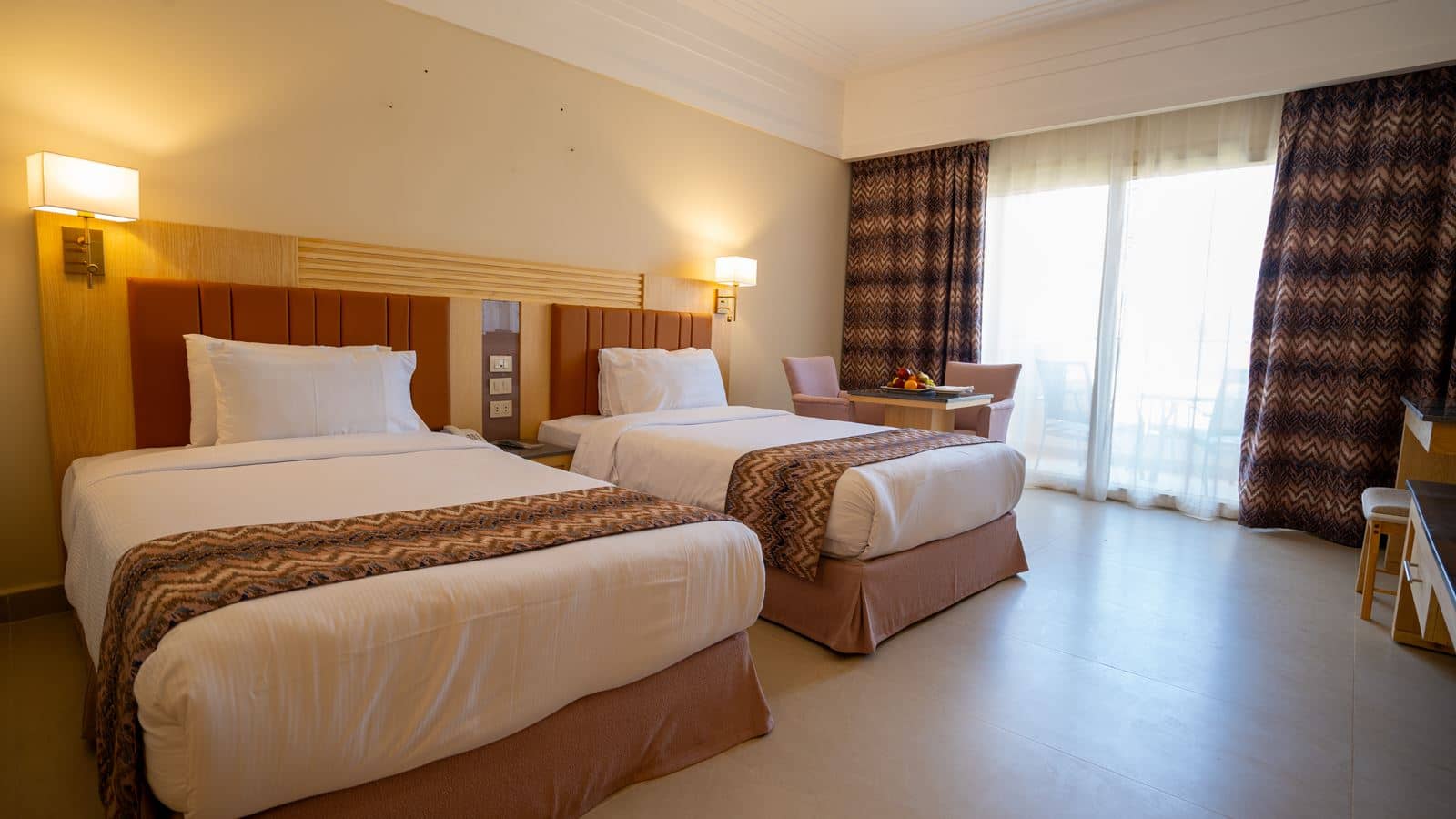 rooms-coral-superior-aqua-room