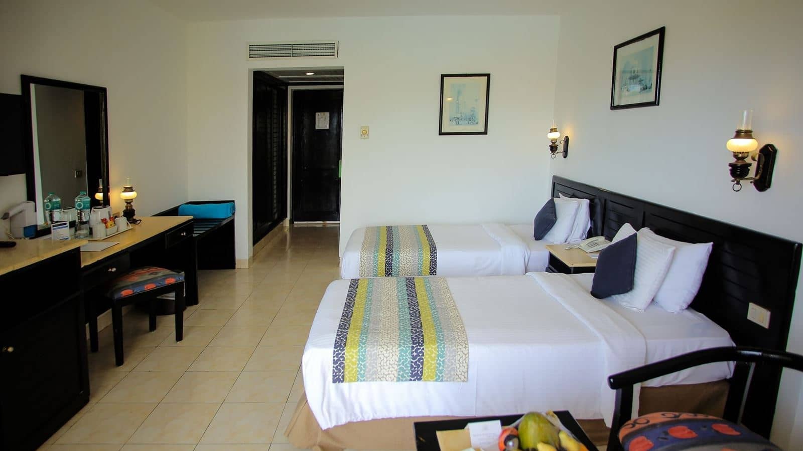 rooms-superior-room