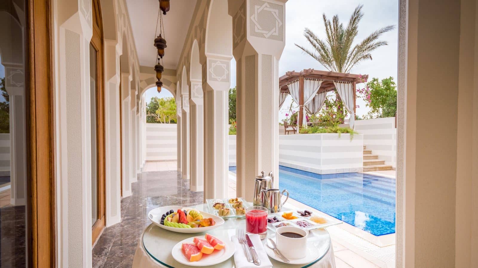 rooms-royal-suite-private-pool