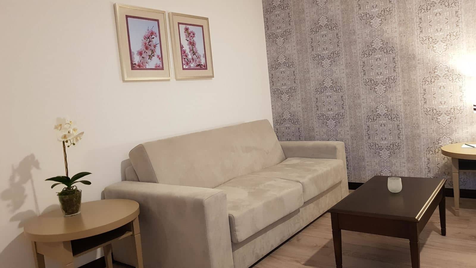 rooms-js-junior-suite