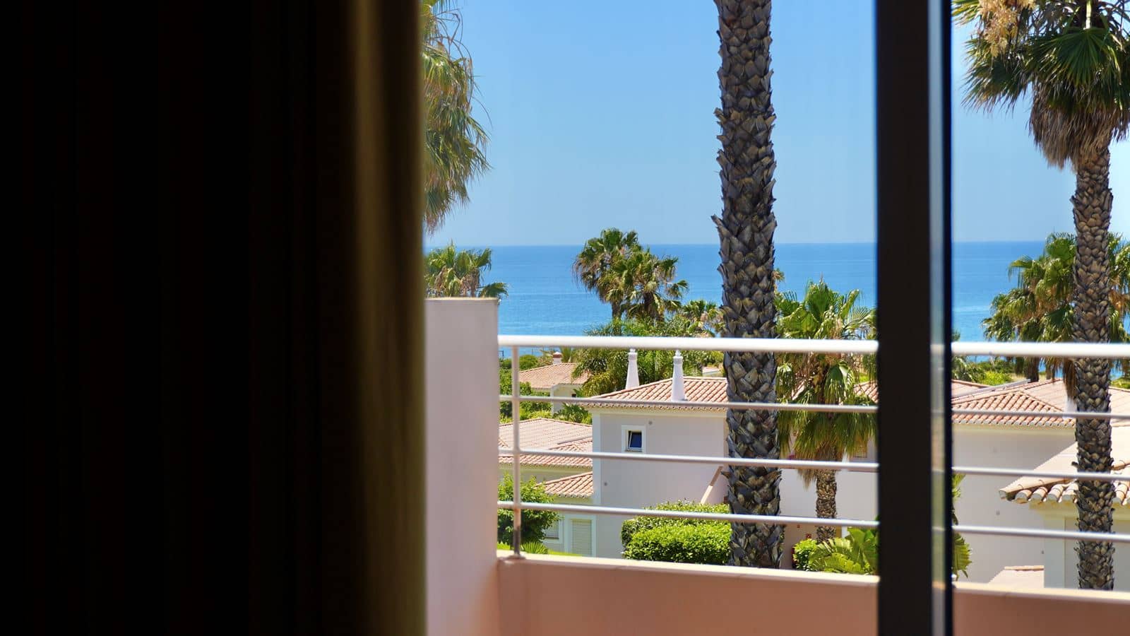 rooms-1l--1bedroom-apartment-side-sea-view
