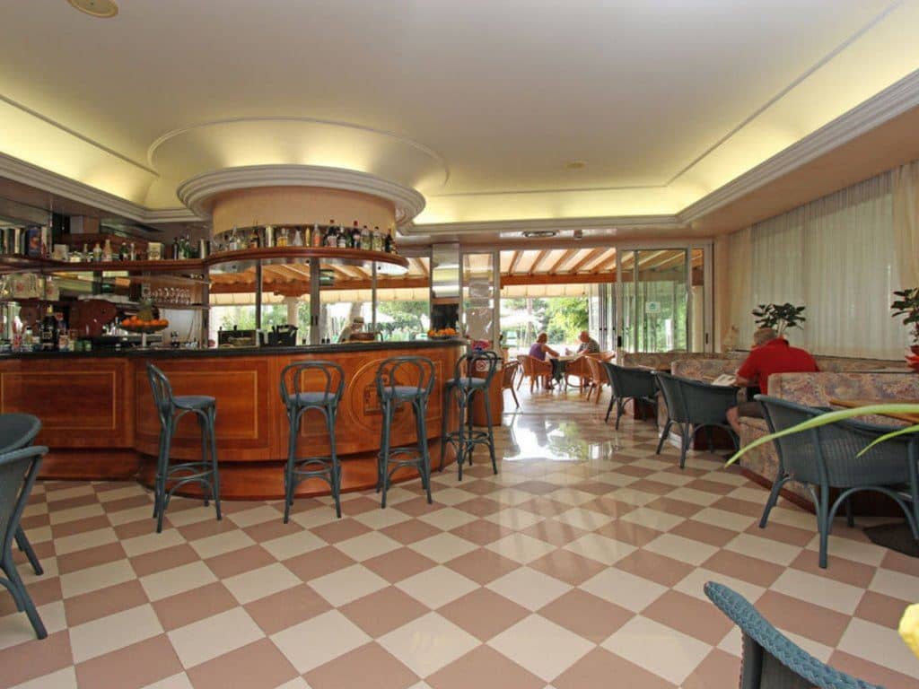 bars-bar