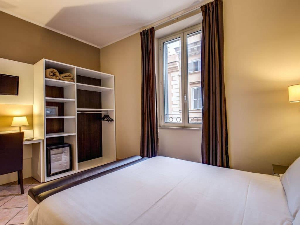rooms-standard-room