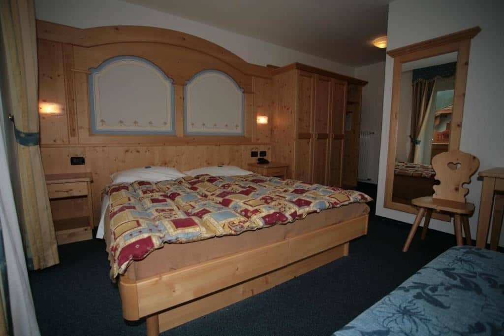 rooms-standard-room
