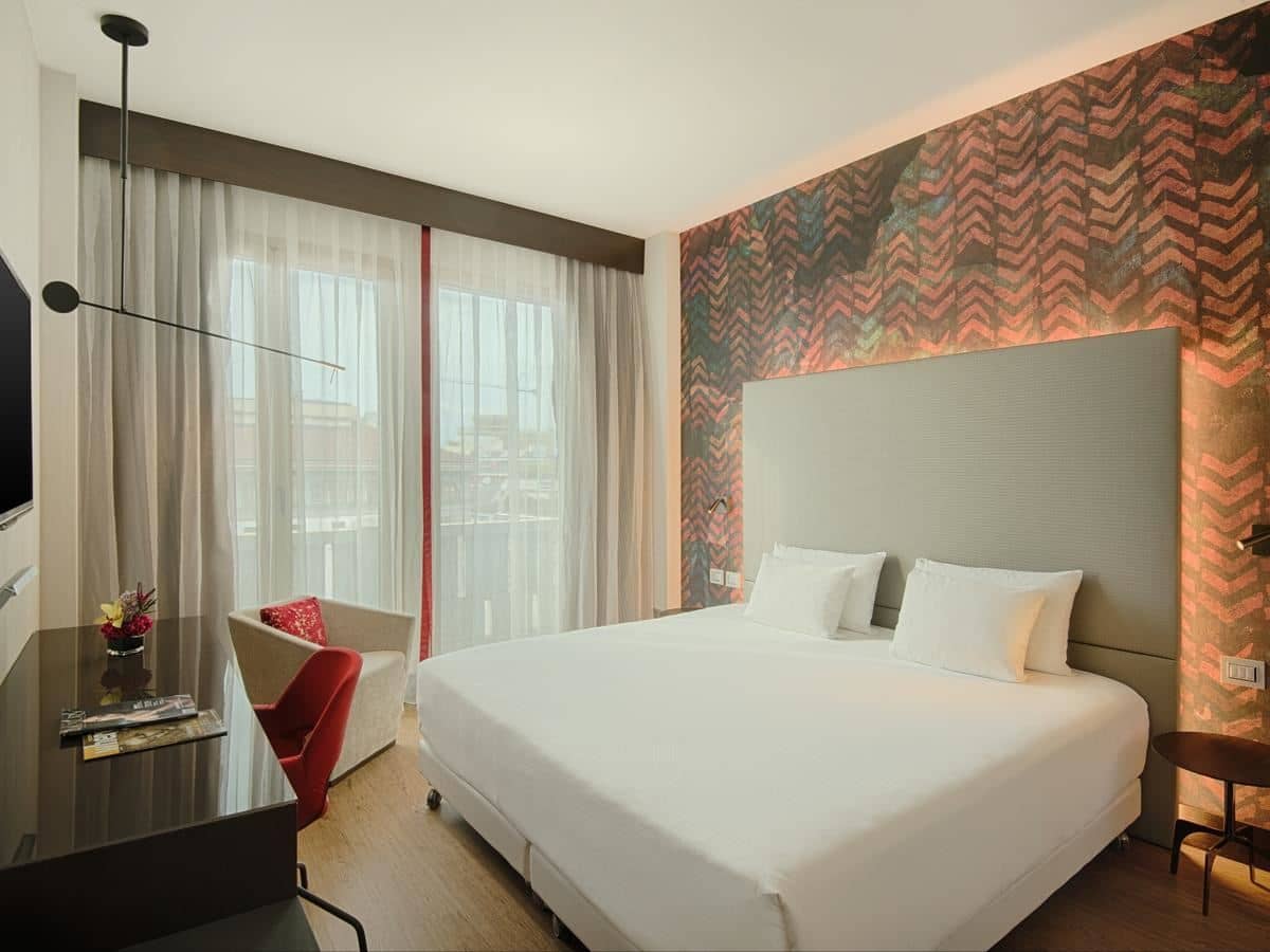 rooms-double-superior-room