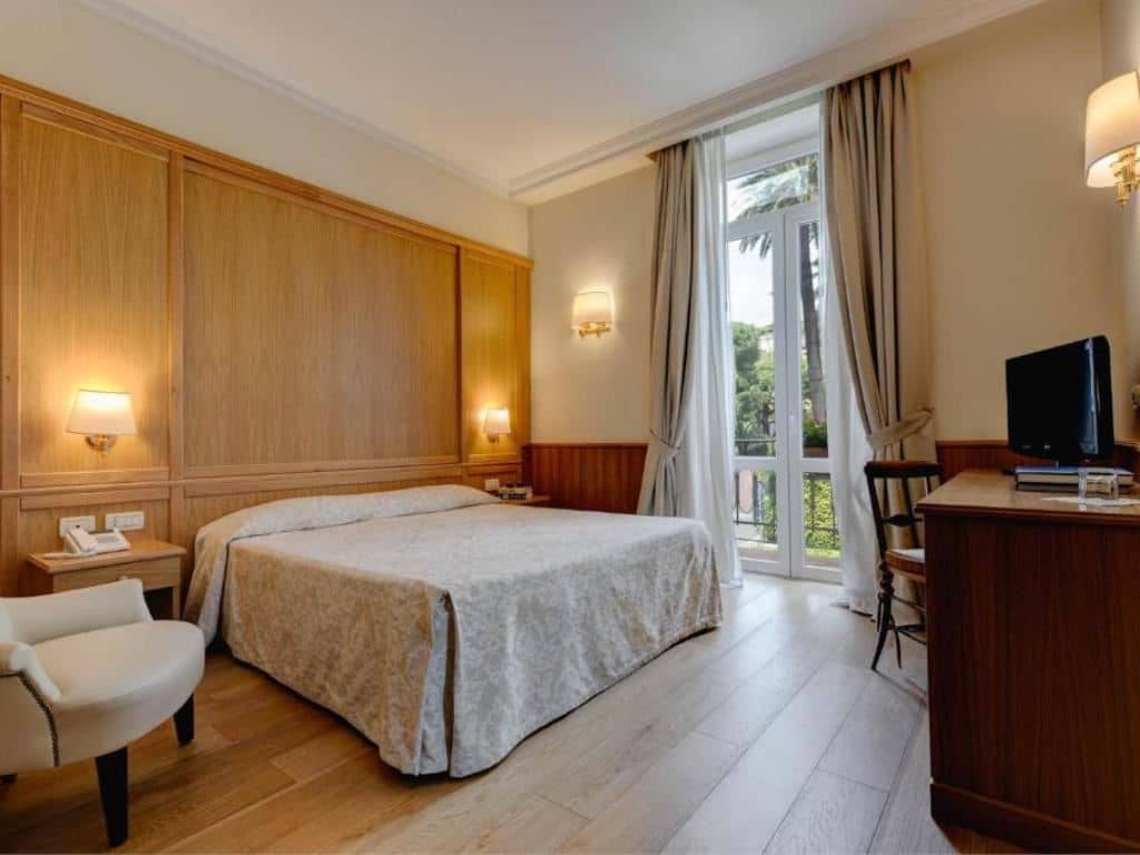 rooms-triple-room