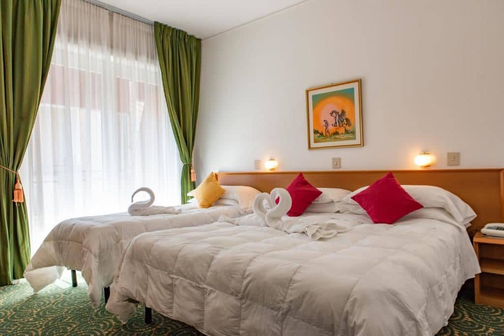 rooms-tripla-balcone