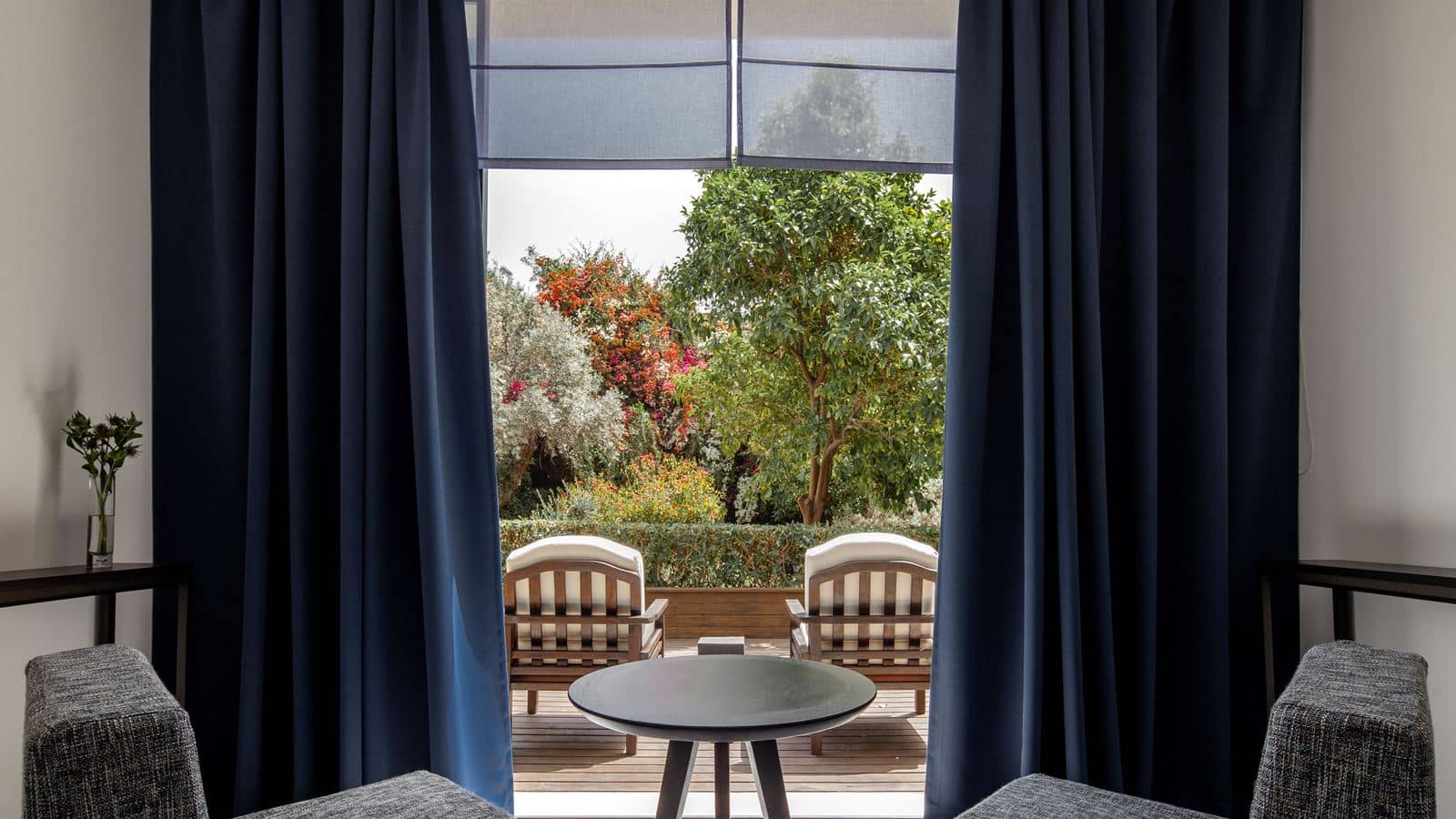 rooms-twin-standard-room-gardenview-terrace