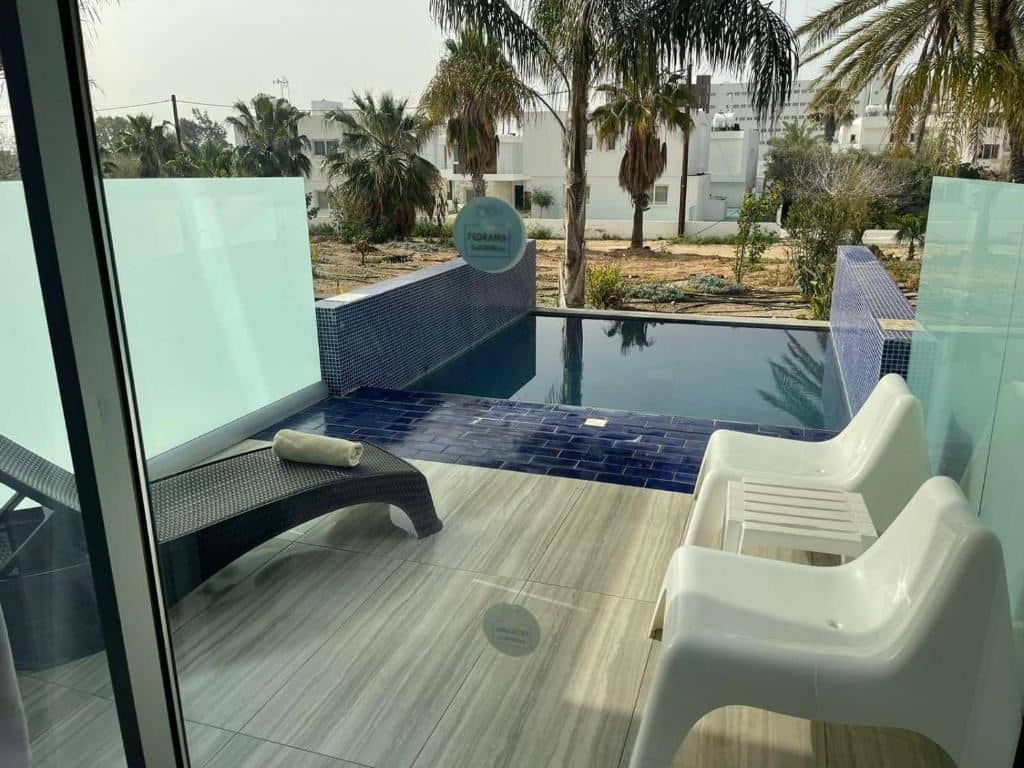 rooms-swim-up-suite
