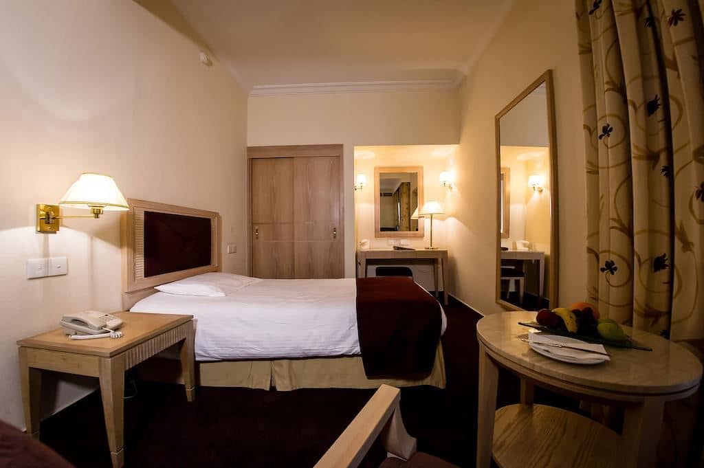 rooms-singleuse-standard-room