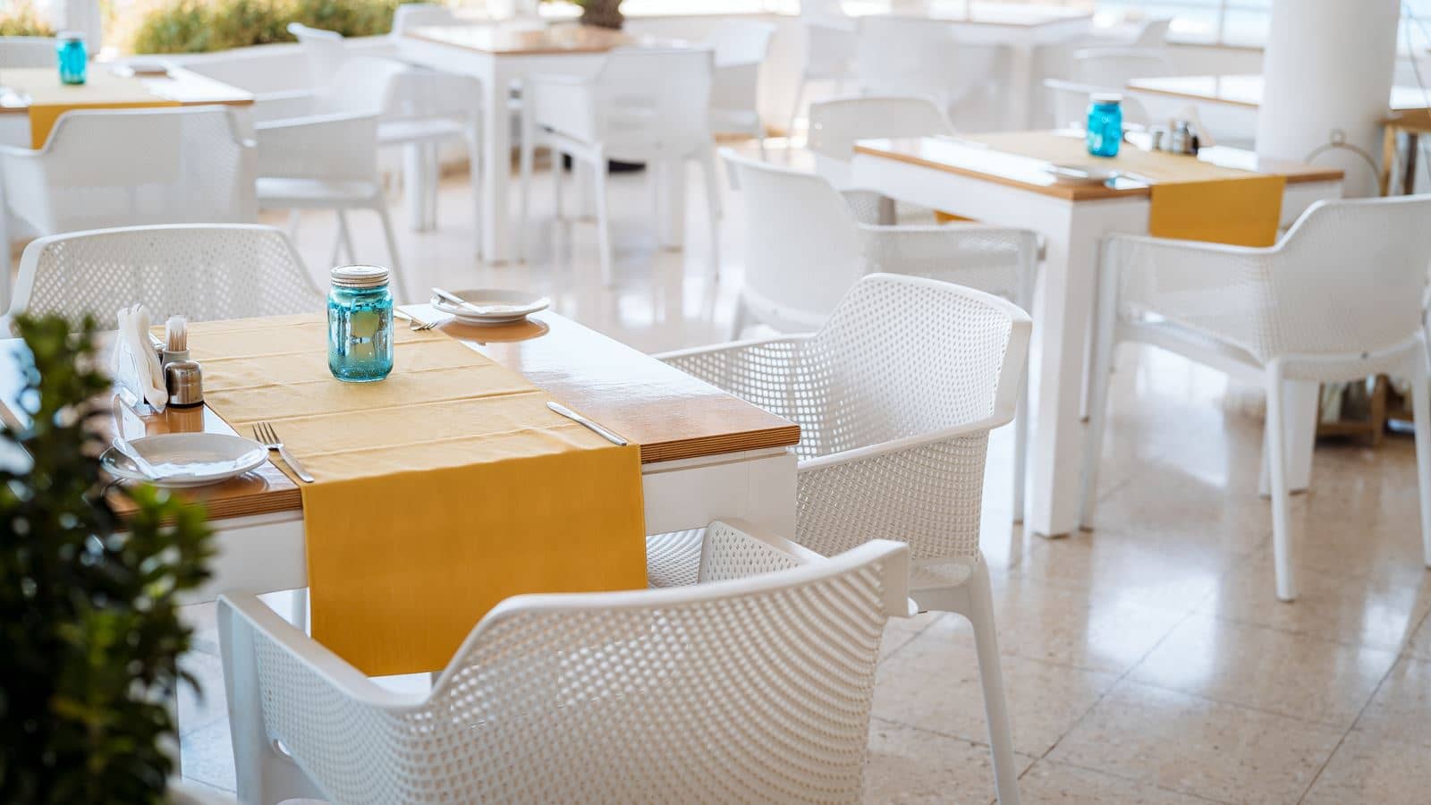 restaurants-restaurants
