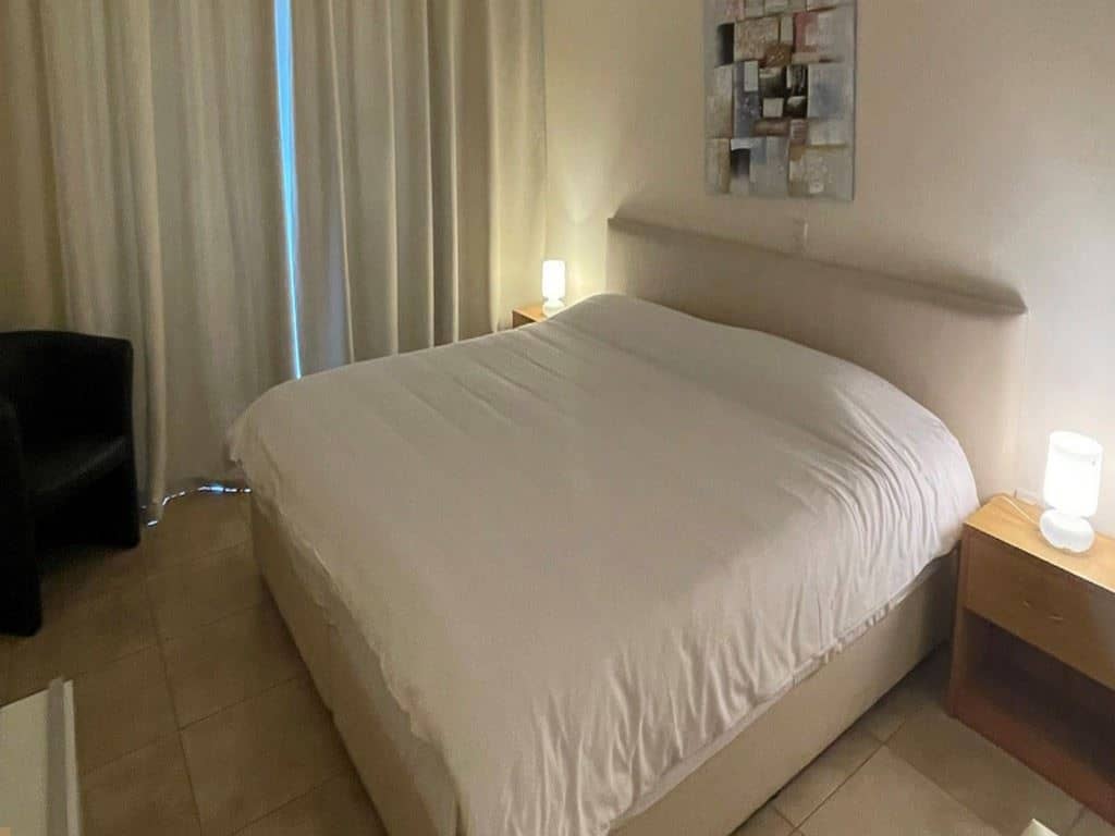 rooms-1-bedroom-standard-apartment-gardenview-balcony-or-terrace