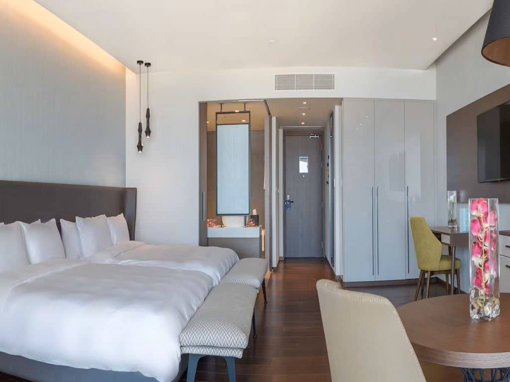 rooms-singleuse-premium-room-seaview-balcony-or-terrace