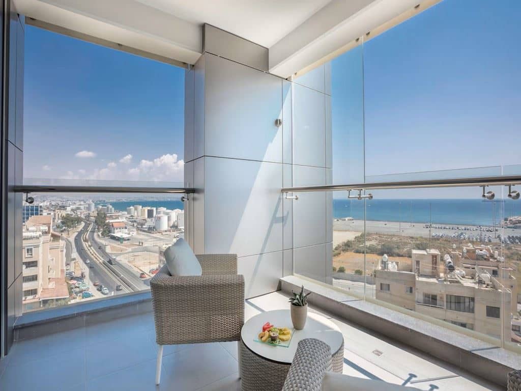 rooms-premium-room-seaview-balcony-or-terrace