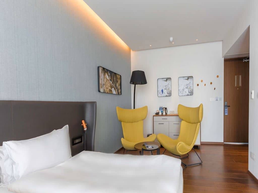 rooms-premium-room-seaview-balcony-or-terrace