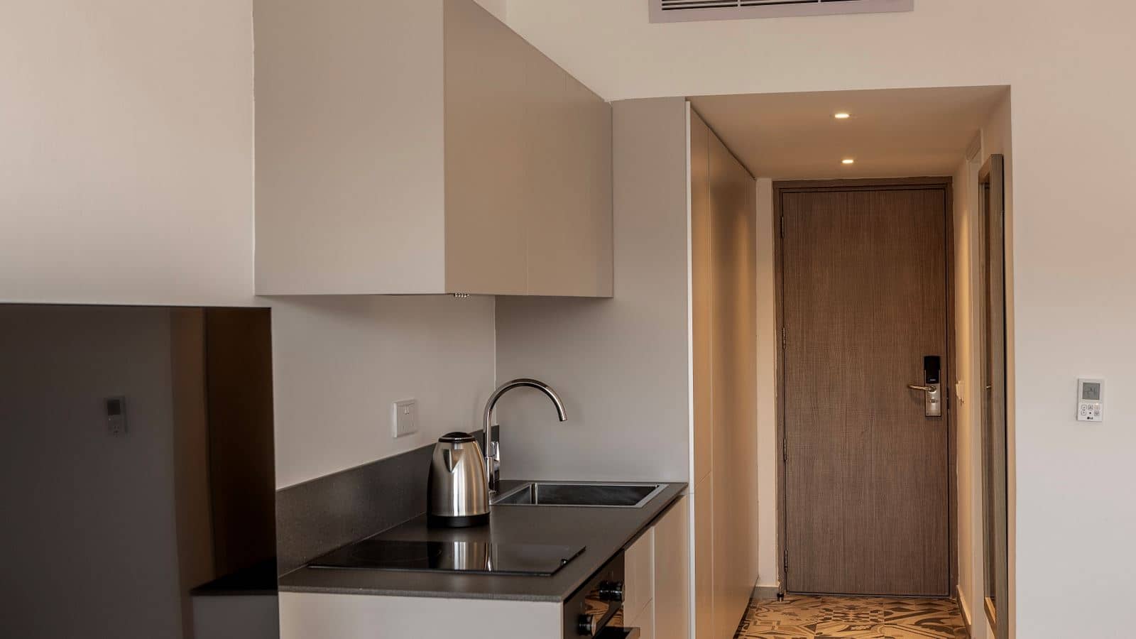 rooms-double-inland-view-balcony
