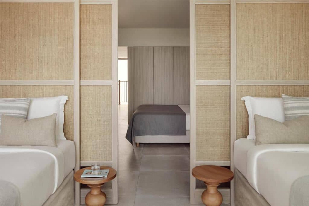 rooms-family-room-inland