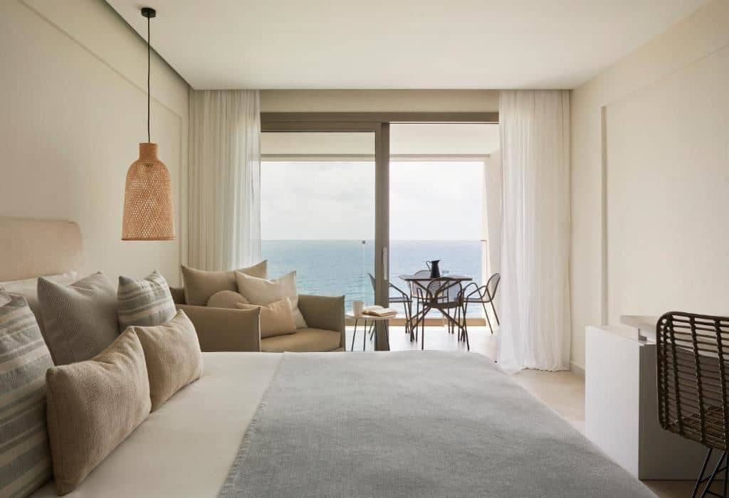 rooms-2-bedroom-suite-inland-view-balcony