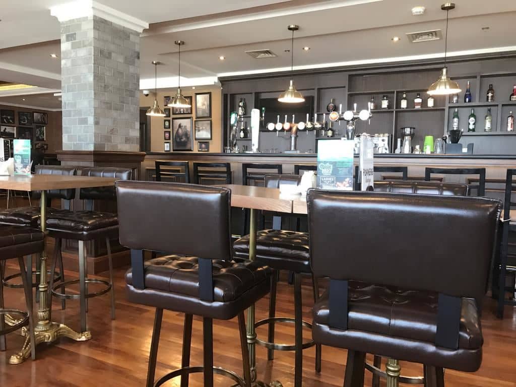 bars-players-lounge