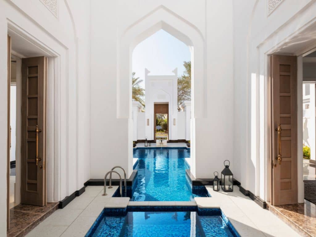 rooms-royal-villa-two-bedroom