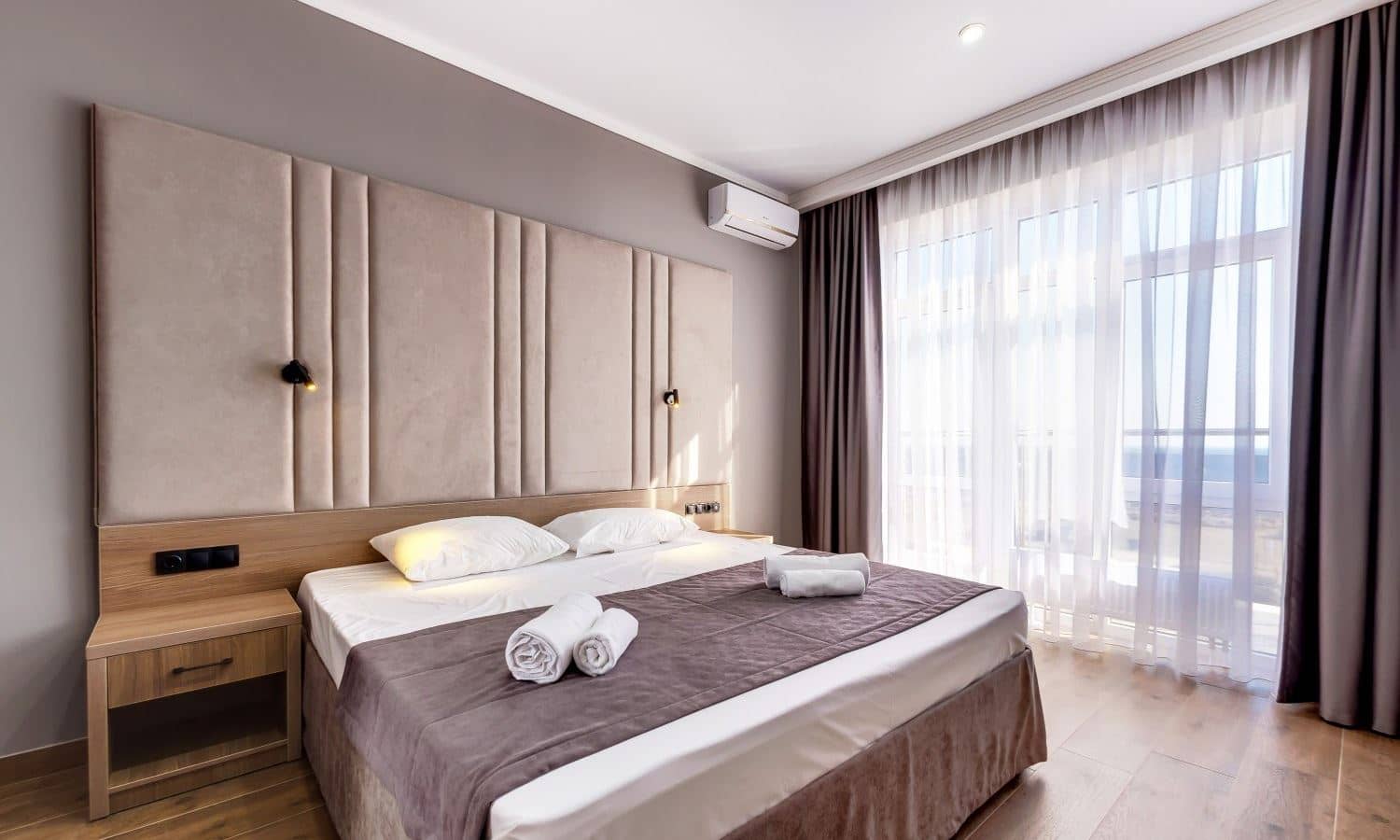 rooms-корпус-династия-люкс-с-видом-на-море