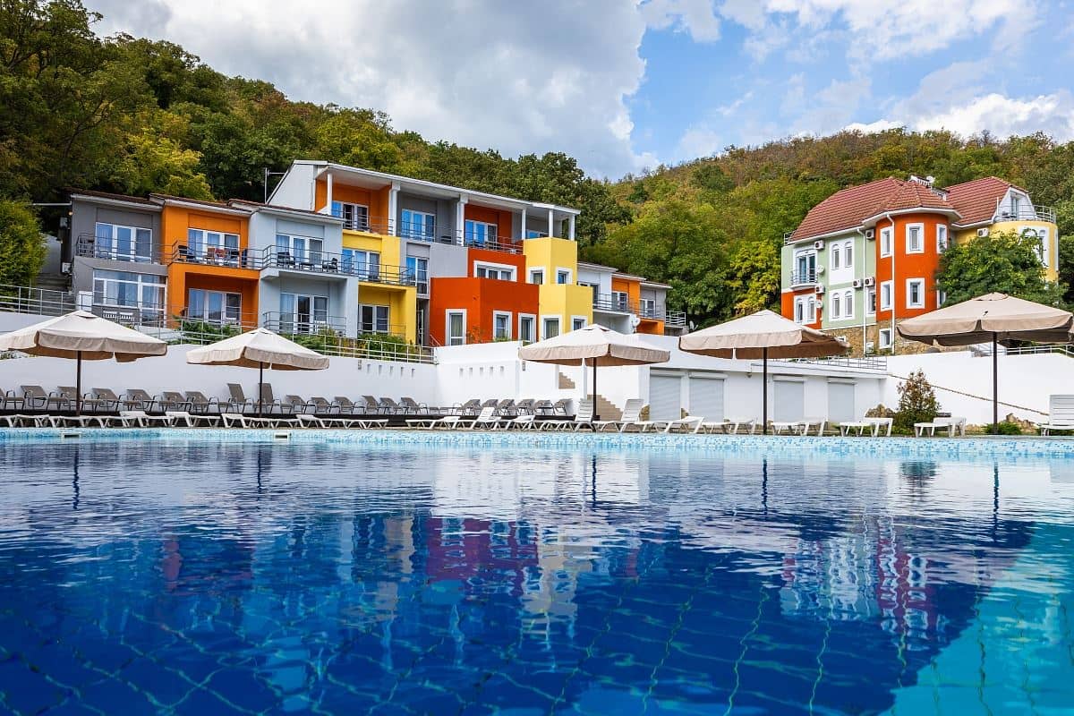 pools-outdoor-pool