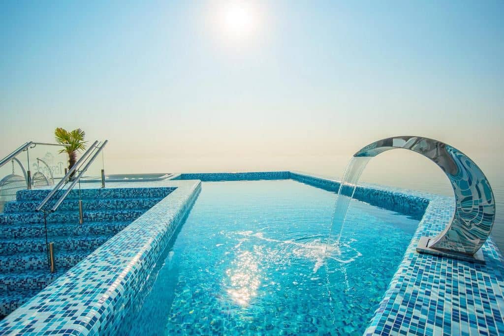 pools-outdoor-pool
