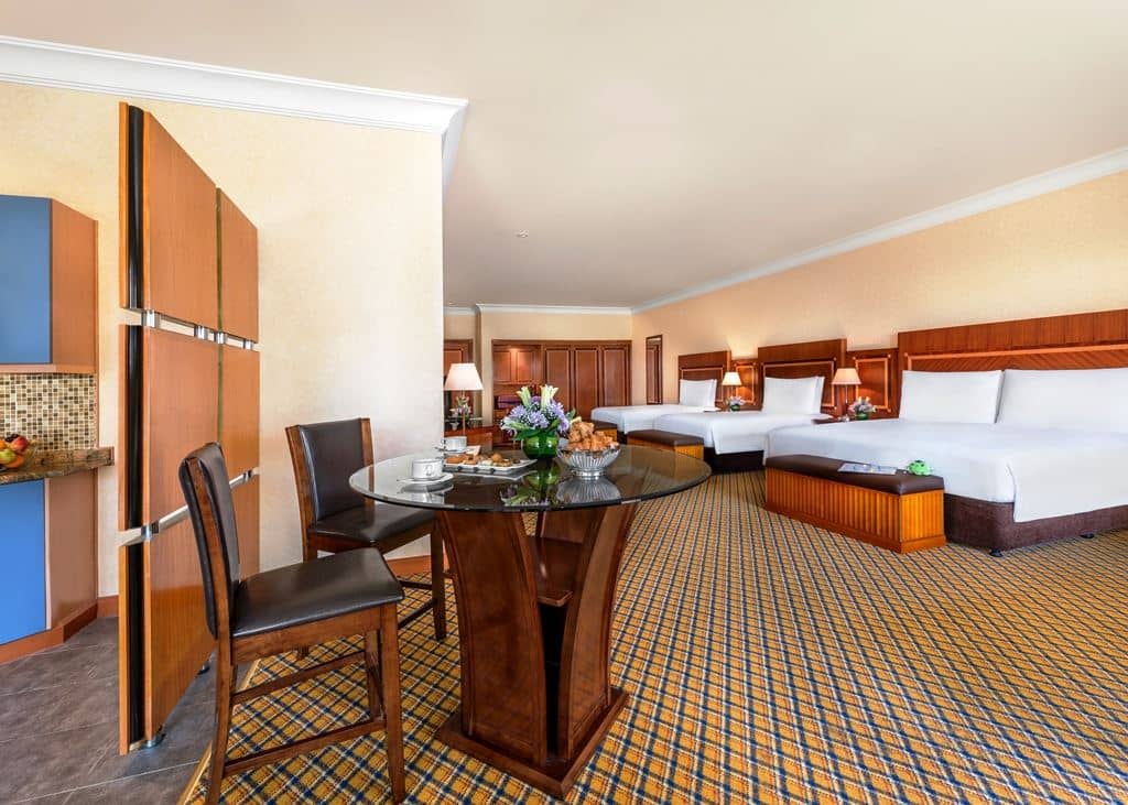 rooms-family-gulf-view-room