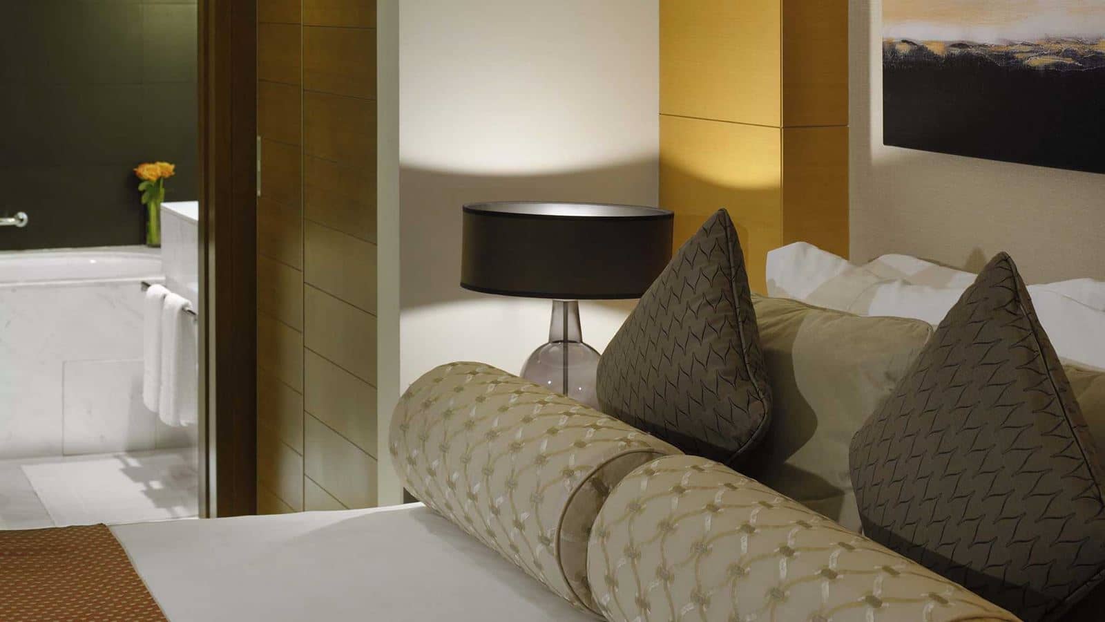 rooms-one-bedroom-premier-residence