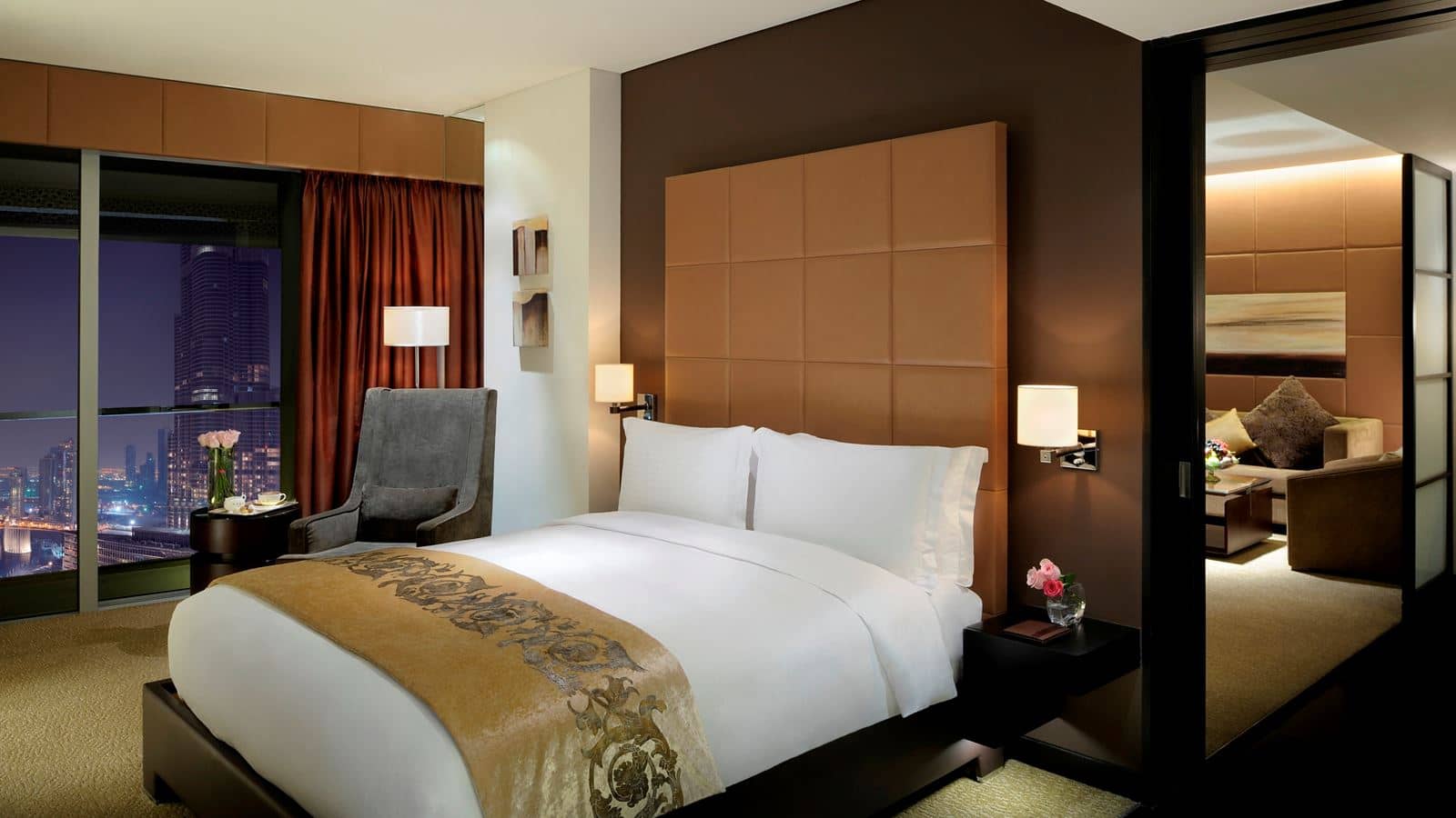 rooms-club-suite