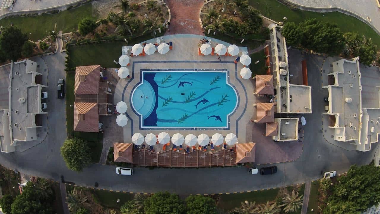 pools-outdoor-pool