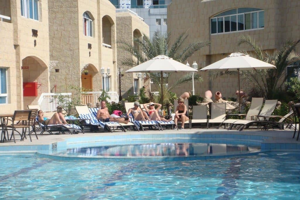 pools-outdoor-pool