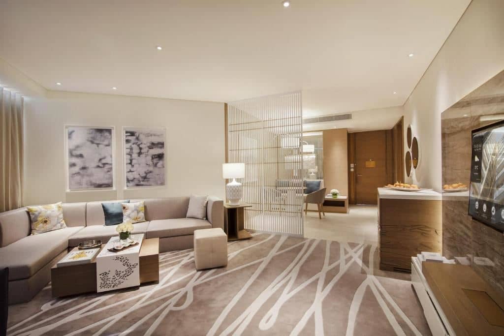 rooms-one-bedroom-suite-w-lounge-access
