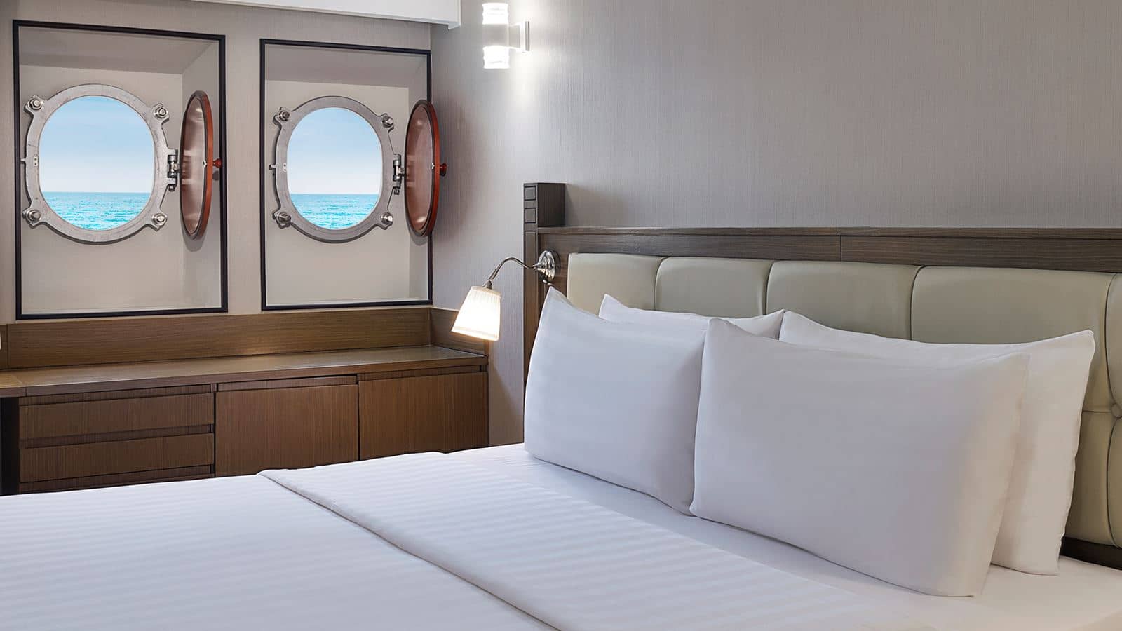rooms-classic-room