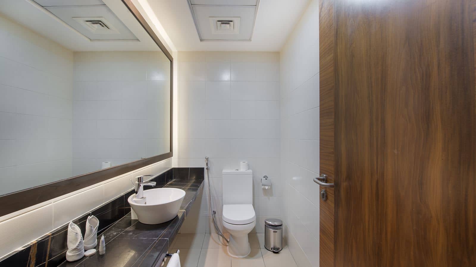 rooms-1-bedroom-suite
